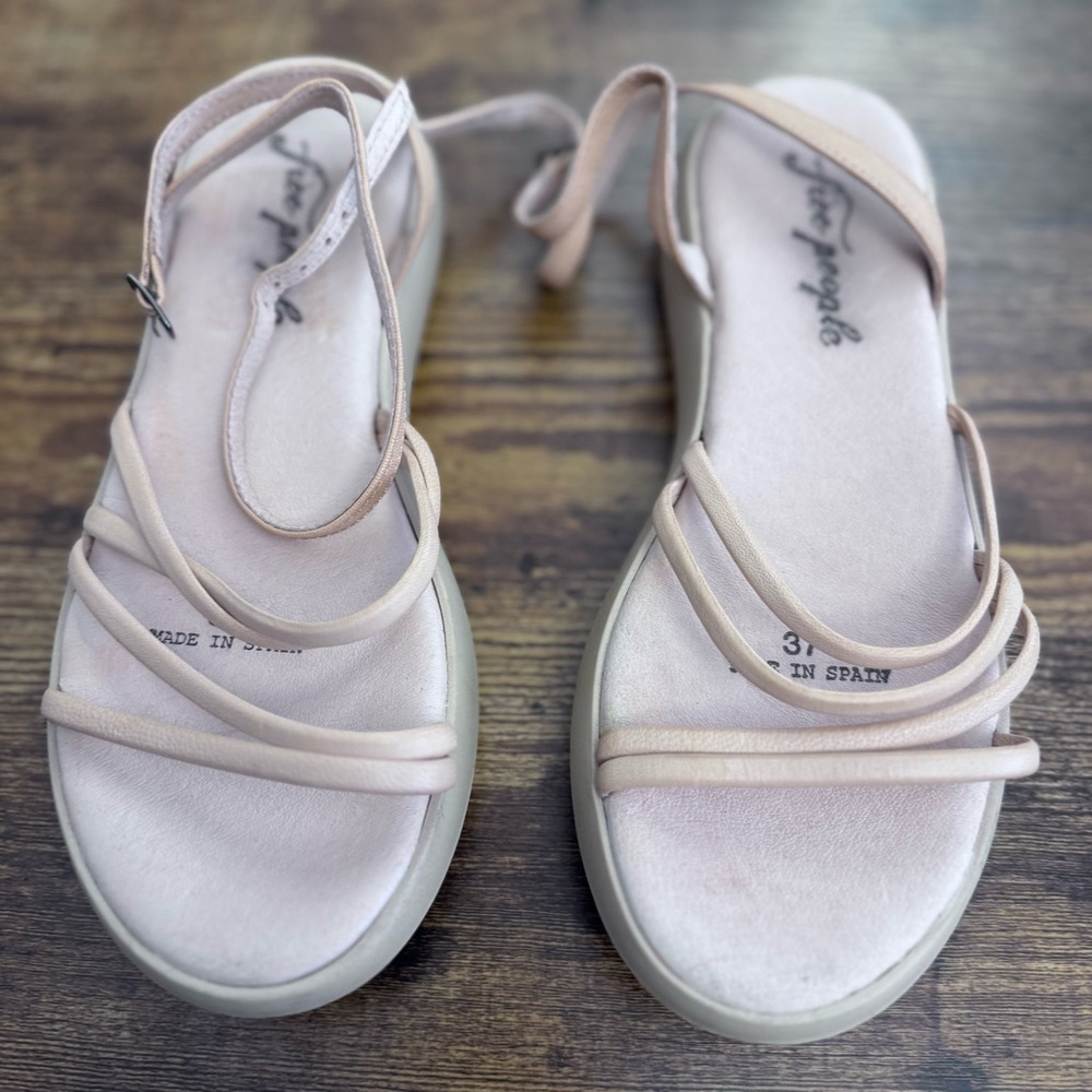 Free People Vivienne Strappy Sandal Size 37 / US 6.5 (fits 7) - Picture 4 of 11